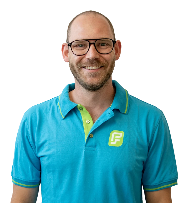 Tomas