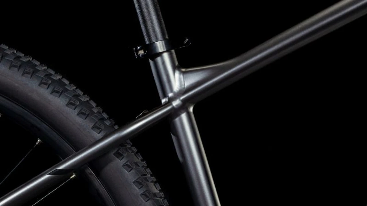 Cube aim slx 2025 heren zwart 04 frame