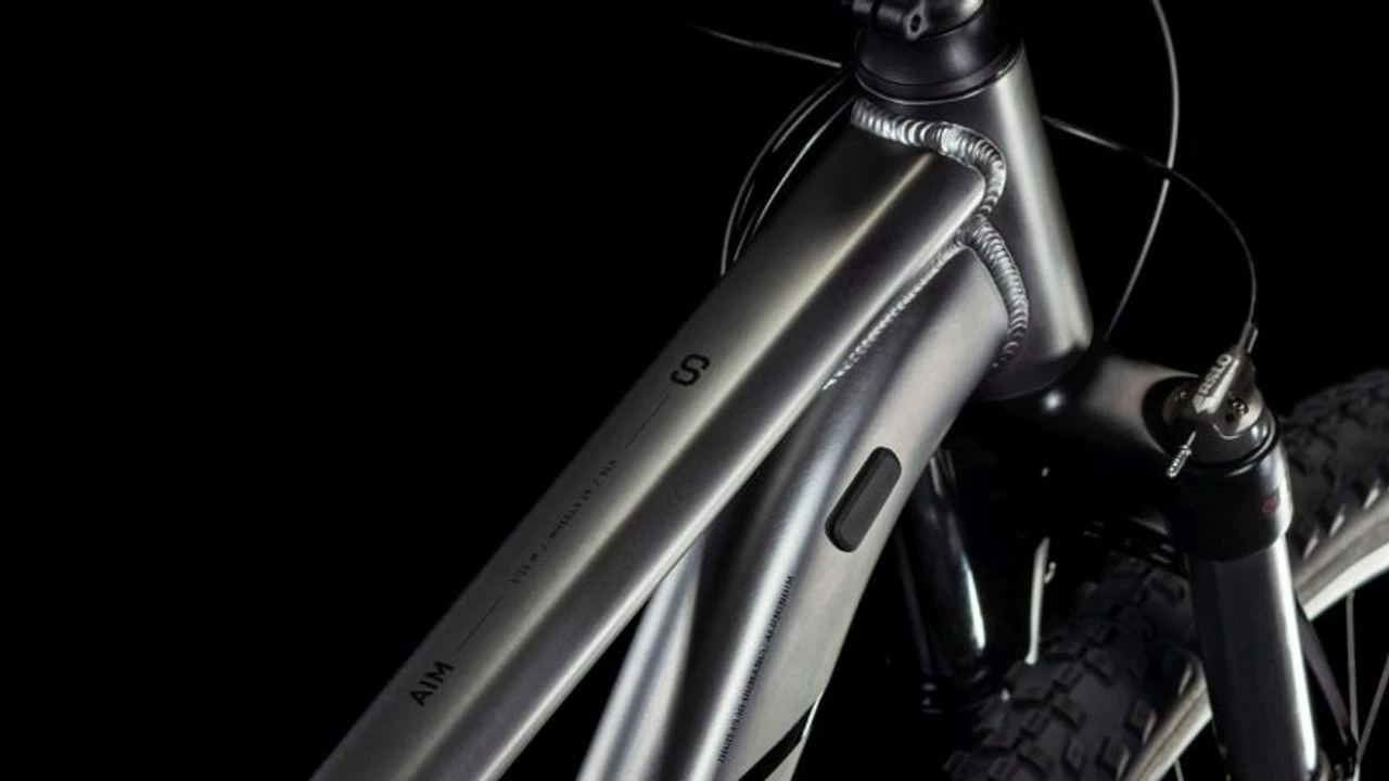 Cube aim slx 2025 heren zwart 02 frame