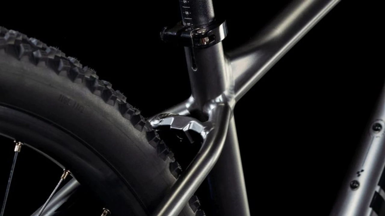 Cube aim slx 2025 heren zwart 03 frame