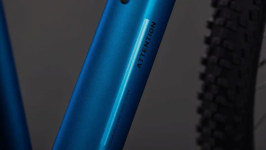 Cube attention pro 2026 heren blauwmat cube mountainbikes