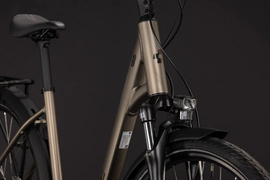 Cube touring one lage instap chroom cube touring fietsen detail