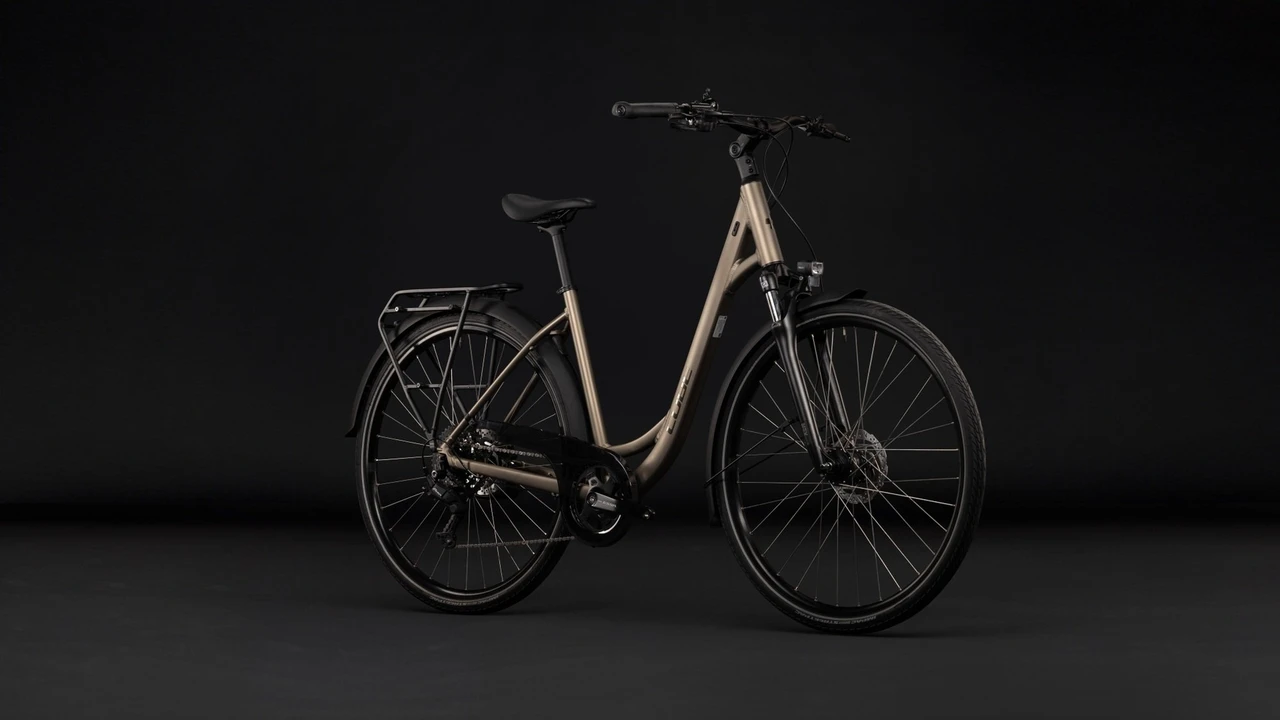 Cube touring one lage instap chroom cube touring fietsen voorkant