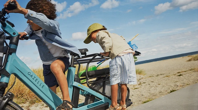 Bakfiets, moederfiets of longtail? Ontdek welke familiefiets bij jouw gezin past