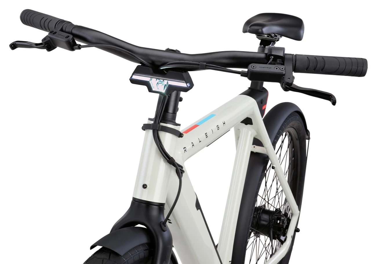 Raleigh one 2026 heren wit raleigh elektrische stadsfiets voorkant
