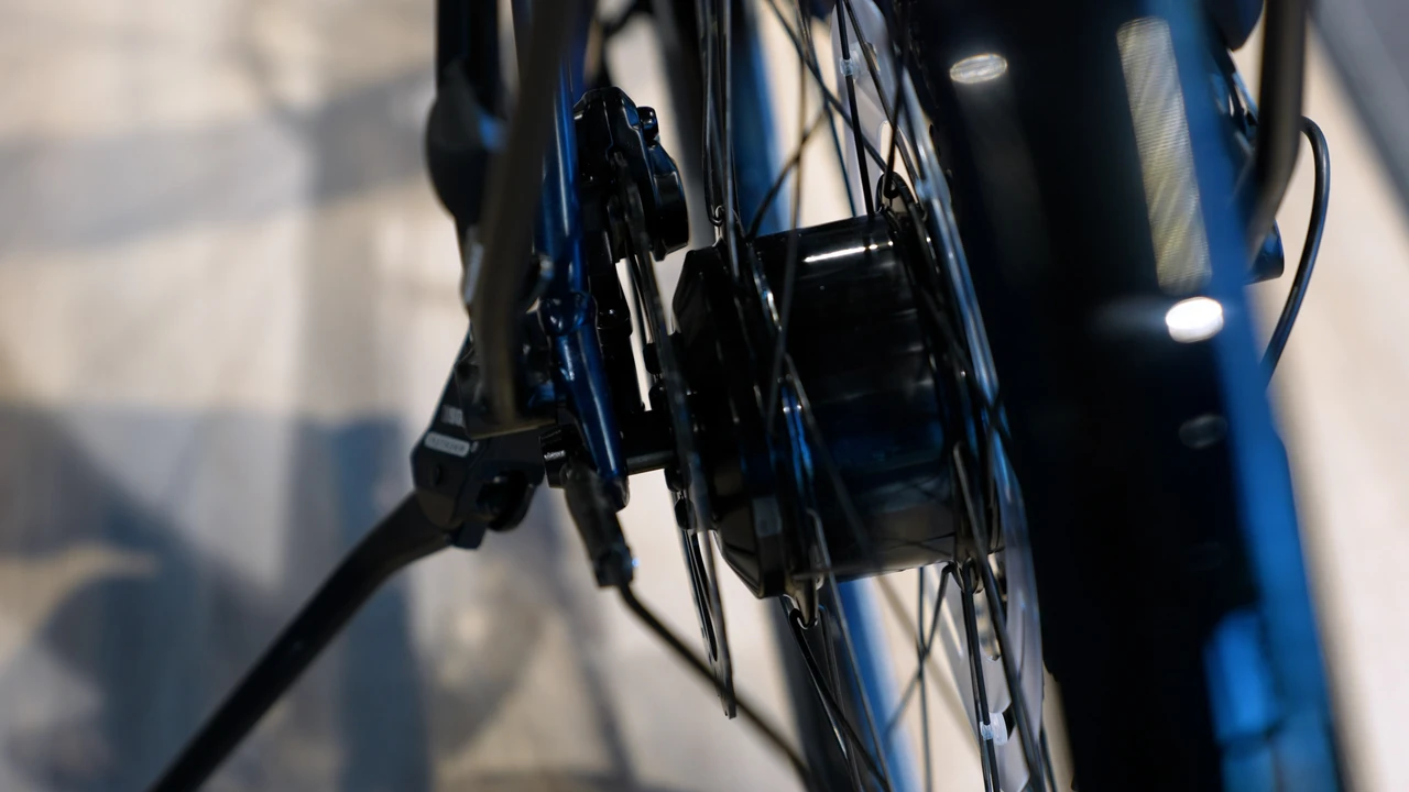 Trek FX+ 2 2023