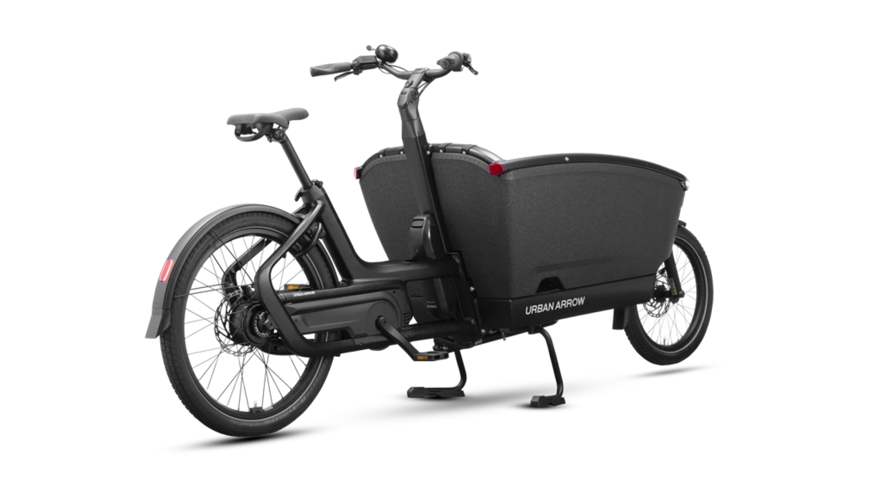 Medium family next2 black back lightson