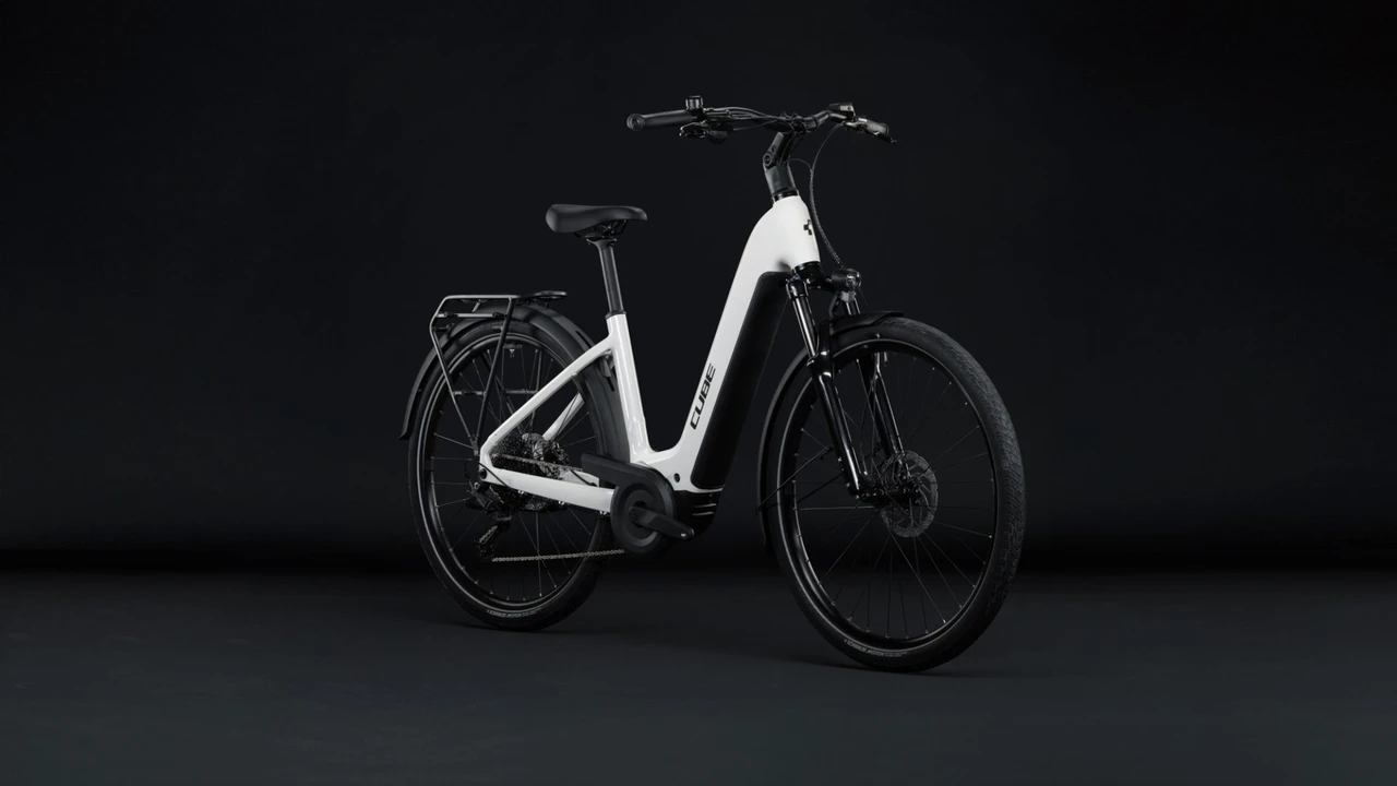 Cube touring hybrid one 600 dames wit cube elektrische hybride fietsen voorkant