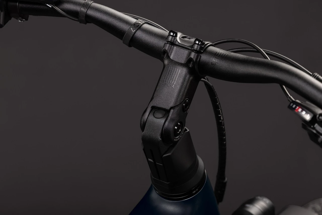 Cube touring hybrid one 600 heren grijs mat cube elektrische hybride fietsen stuur