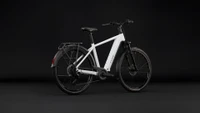 Cube touring hybrid one 600 heren wit cube elektrische hybride fietsen achterkant