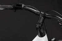 Cube touring hybrid one 600 heren wit cube elektrische hybride fietsen stuur