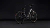 Cube supreme hybrid deluxe one 2027 dames blauw mat cube elektrischefietsen achterkant