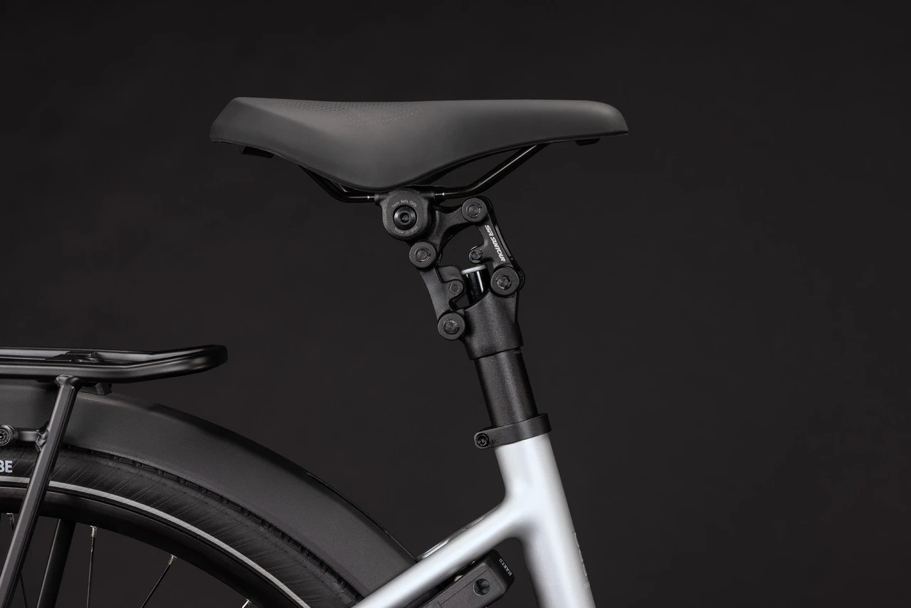 Cube supreme hybrid deluxe pro 2027 dames zilver mat cube elektrischefietsen zadel