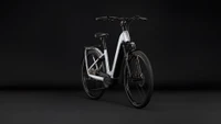 Cube kathmandu hybrid one 800 2027 dames zilver mat cube elektrische fietsen voorkant