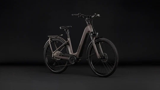 Cube kathmandu hybrid one 800 2027 dames bruinmat cube elektrische fietsen voorkant