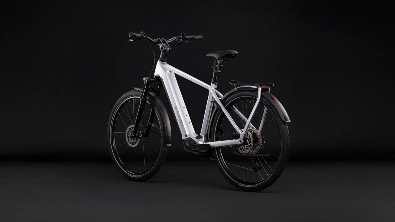 Cube kathmandu hybrid one 800 2027 heren zilver mat cube elektrische fietsen achterkant