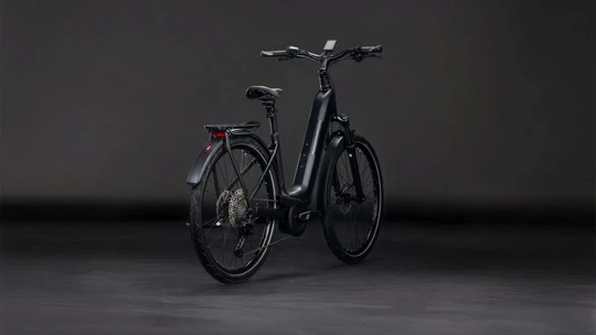 Cube Kathmandu Hybrid Pro 800 2026