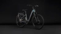 Cube kathmandu hybrid pro 2027 dames blauwgrijs mat cube elektrische fietsen voorkant