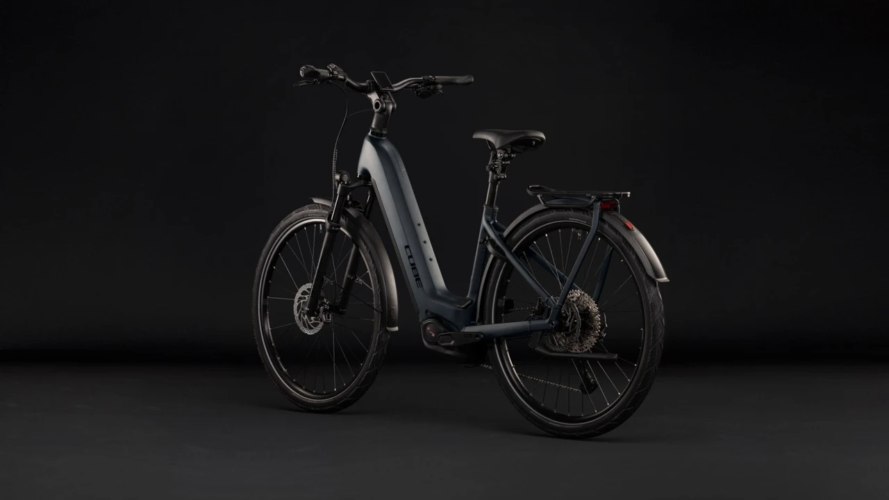 Cube kathmandu hybrid pro 2027 dames zwart mat cube elektrische fietsen achterkant