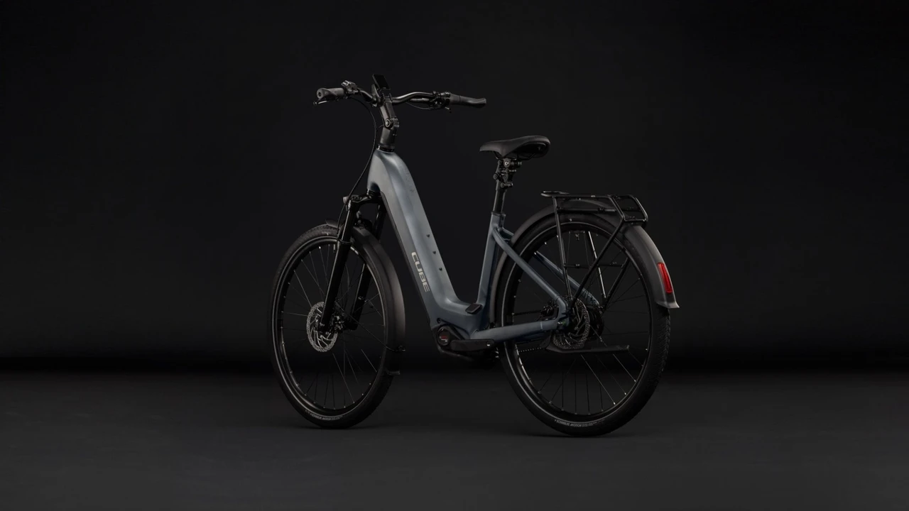 Cube touring hybrid deluxe slx800 2027 dames grijs mat cube elektrische stadsfietsen achterkant