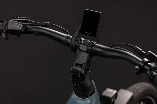 Cube touring hybrid deluxe slx800 2027 heren groen blauw mat cube elektrische stadsfietsen display