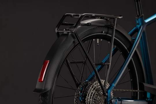 Cube touring hybrid pro 800 heren blauw mat cube elektrische hybrride fietsen bagagedrager