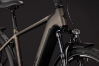Cube touring hybrid pro 800 heren bruin mat cube elektrische hybrride fietsen voorkant