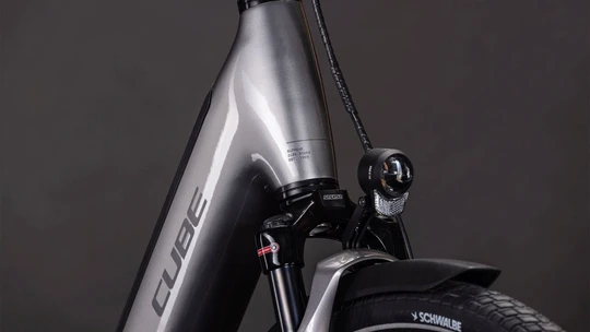 Cube Supreme Hybrid Deluxe Pro 600 2026