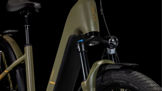 Cube Kathmandu Hybrid Pro 800 2025