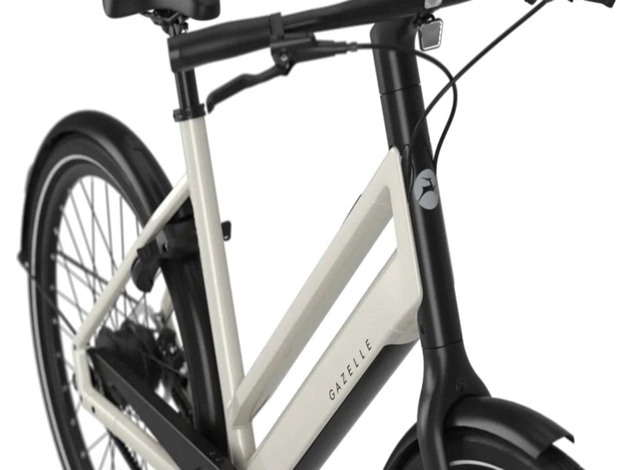 Gazelle curb c1 dames 2027 gazelle urban fietsen voorkant beige
