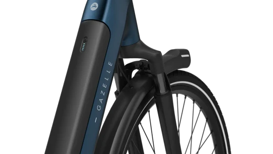 Gazelle grenoble c310 hmb 2027 heren blauw mat gazelle elektrische fietsen voorwiel