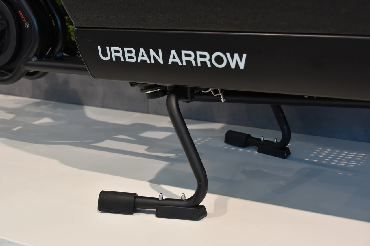 Urban Arrow Family Active Plus Connected 2024