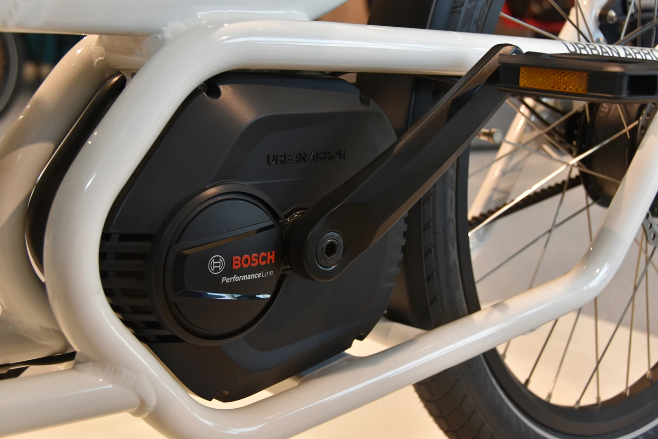 Urban Arrow Shorty Performance 2025